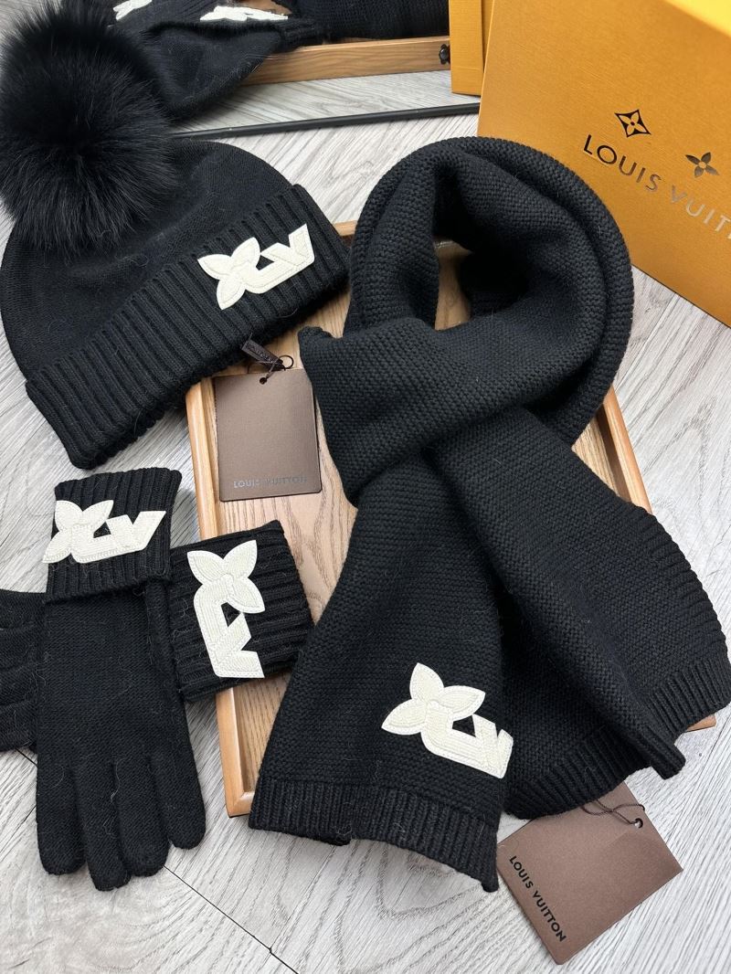 Louis Vuitton Caps Scarfs